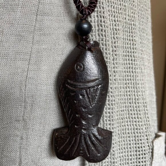 2 Tibetan Ethnic Ancient Jewelry Lucky Fish God Of Wealth Vintage Wooden Pendant - Picture 3 of 11